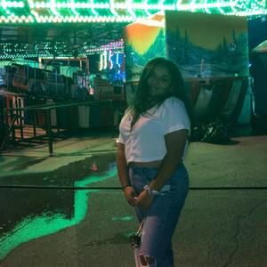 Meet your Posher, Maya